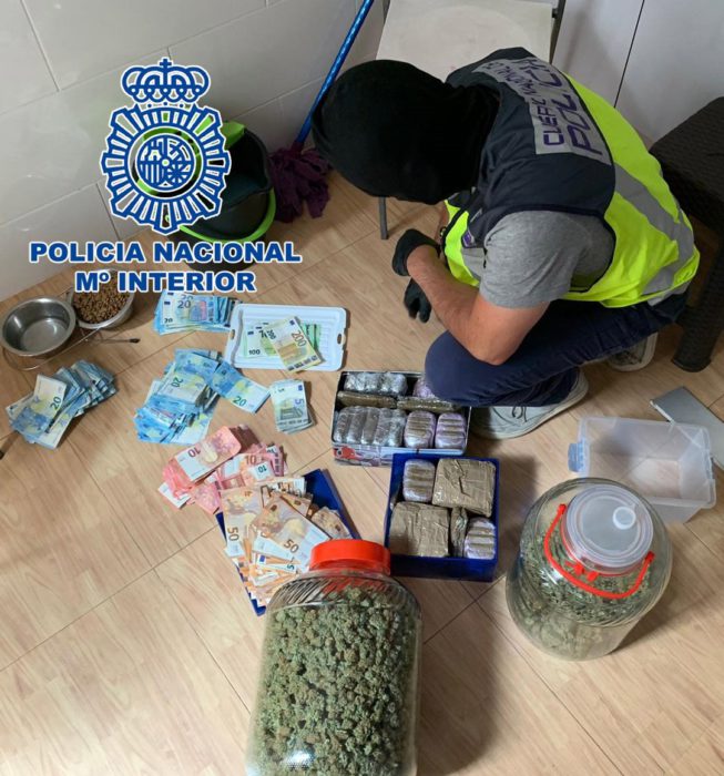 Seis detenidos tras intervenir un histórico punto de venta de droga en Almería