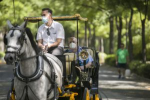 Andalucía reduce a 77 sus brotes activos en una jornada sin fallecidos