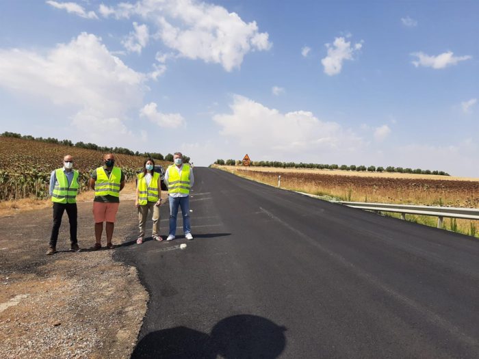 La Junta destina 38.800 euros a la rehabilitación de la carretera A-3052 en Aldea Quintana