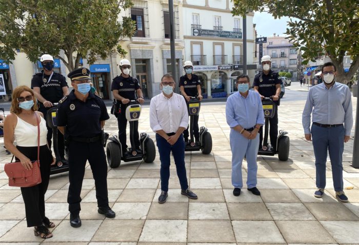 La Policía Local de Vélez-Málaga incorpora vehículos segway para reforzar la vigilancia