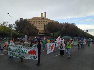 Junta cifra en un 4,5% el apoyo del profesorado a la huelga y sindicatos lo elevan a alrededor del 60%