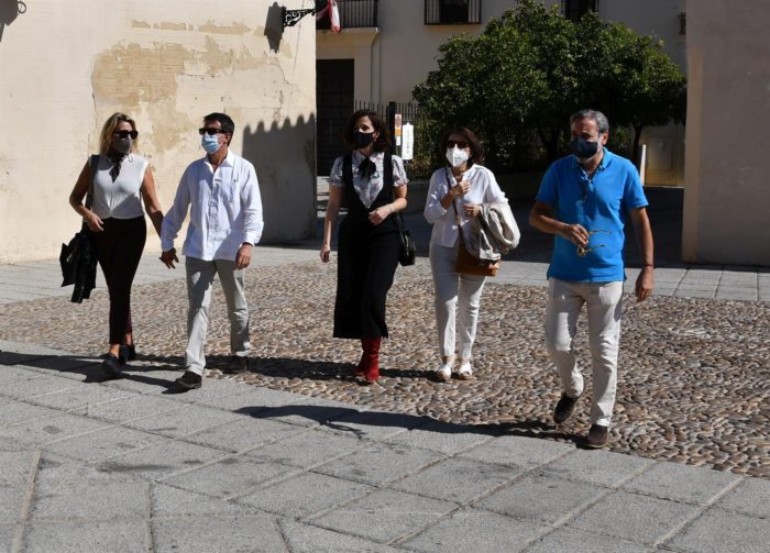 El ex primer ministro de Francia, Manuel Valls, y su esposa Susana Gallardo, visitan Palma del Río