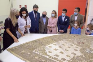 Patrimonio Histórico restaurará tres piezas del ajuar de la Virgen del Rocío