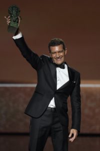 Mejor actor protagonista para Antonio Banderas por Dolor y gloria en la XXXIV edición de los Premios Goya, en Málaga. / Foto: María José López. / Europa Press.