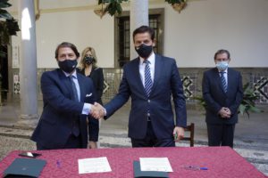 Convenio para el proyecto de Anillo Verde de Granada. / Foto: Ayuntamiento de Granada. / Europa Press.