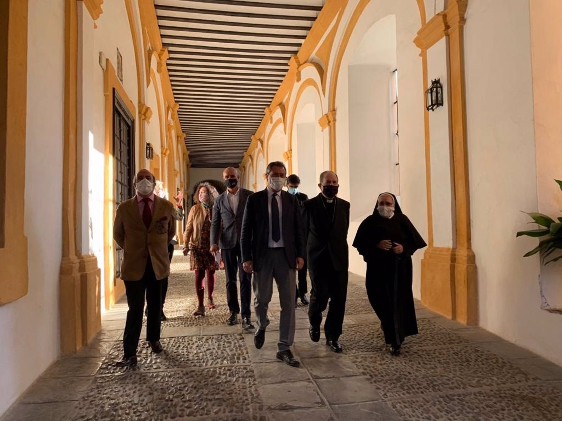 Espadas y Asenjo, antes de la presentación de la ruta de conventos de clausura. / Foto: Ayuntamiento de Sevilla. / Europa Press.