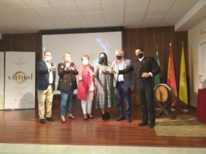 Autoridades en la inauguración del XXII Cata de los Vinos de Moriles. / Foto: Mancomunidad de Municipios Campiña Sur Cordobesa. / Europa Press.