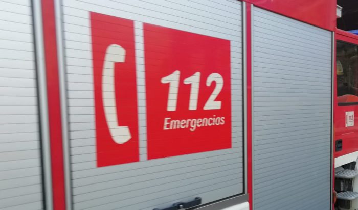 Extinguido un incendio en una nave de Lucena con motos y maquinaría agrícola