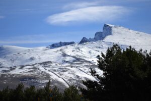 Sierra Nevada abre con un aforo para 6.000 esquiadores