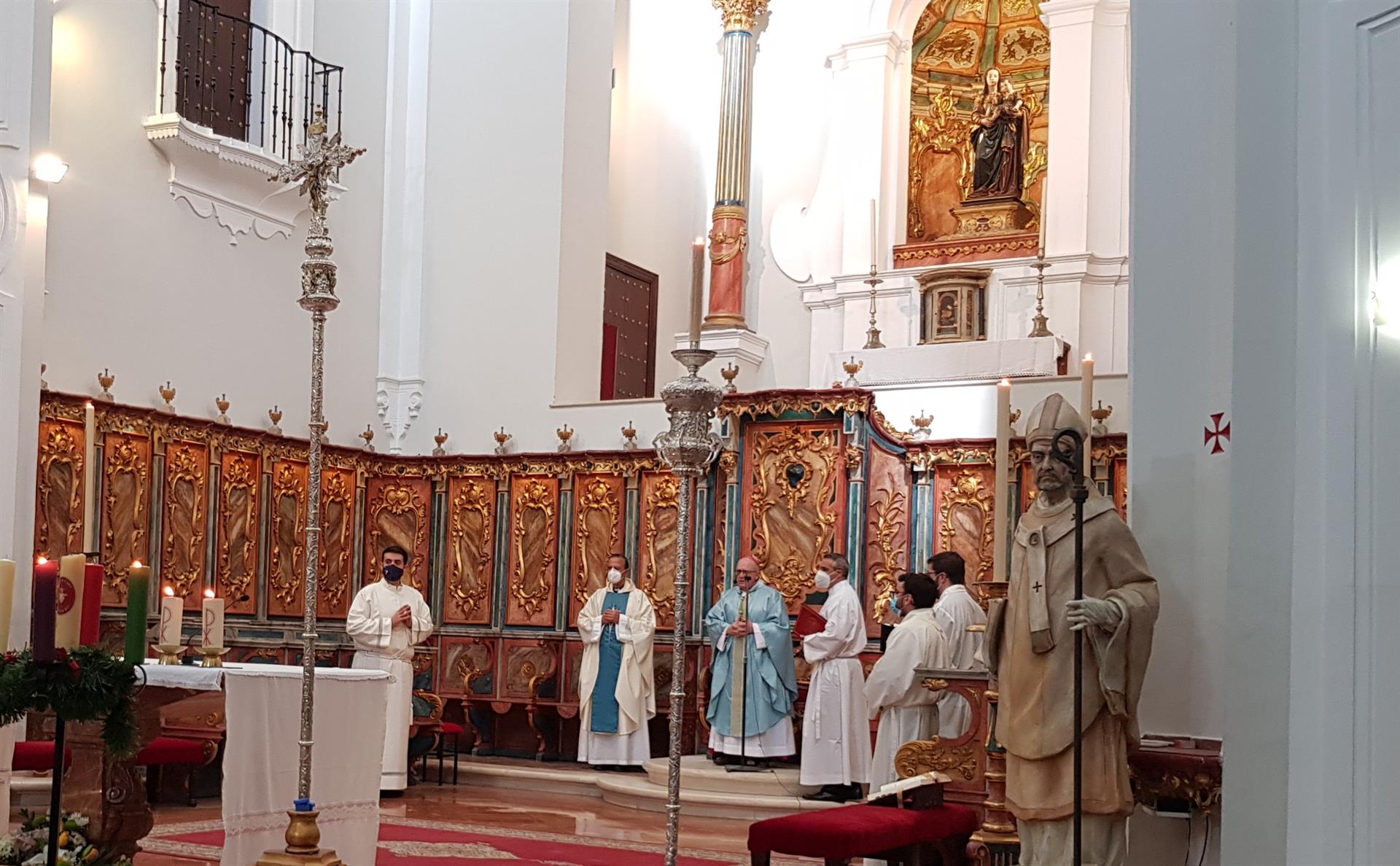 El obispo de Huelva preside la misa en honor a la Inmaculada Concepción en la catedral. / Foto: Diócesis de Huelva. / Europa Press.
