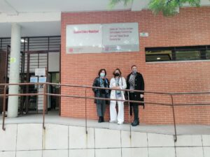 La delegada de Salud y Familias, María Jesús Botella, en el centro cívico de Poniente Sur. / Foto: Junta de Andalucía. / Europa Press.