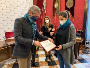 Granada premia a los mejores puestos de artesanías