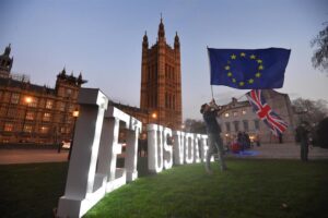 Un manifestante anti Brexit en Londres. / Foto: Archivo / Victoria Jones. Europa Press.