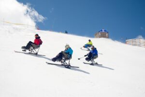 Impulsan el esquí adaptado para personas con discapacidad en Sierra Nevada