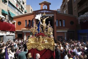 Semana Santa Granada 2019. Procesión del Santísimo Cristo de la Lanzada y María Santísima de la Caridad. / Foto: Archivo / Álex Cámara. / Europa Press.