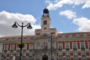 La Puerta del Sol cerrará 2020 con la música de Nacho Cano "Un año más"