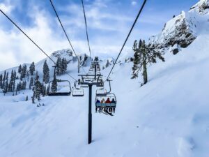 Granada cuenta con un nuevo servicio de autobús a Sierra Nevada