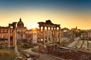 Calígula erigió en Roma dos templos consagrados a su persona. Más tarde unió el Palatino con el templo de Cástor y Pólux, que dedicó a su propio culto. Foto: Francesco Iacobelli