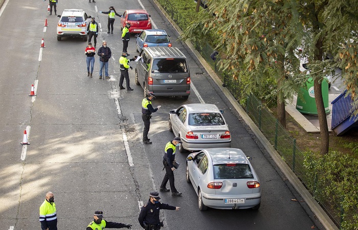 Almería cerrará la actividad no esencial para contener la pandemia