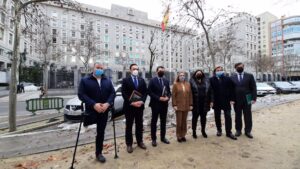 Autoridades que han asistido a la presentación en Madrid de la candidatura de Córdoba como sede de la base logística del Ejército de Tierra. / Foto: Ayuntamiento de Córdoba. / Europa Press.