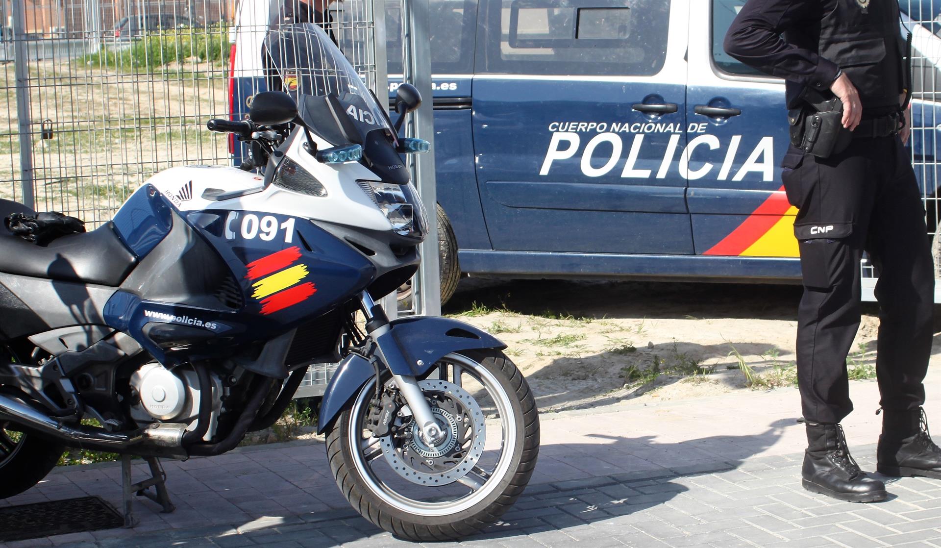 Vehículos de la Policía Nacional. / Foto: Archivo / Europa Press.