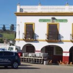 Tienen un accidente de tráfico en Camas y abandonan tres fardos de hachís en la cuneta