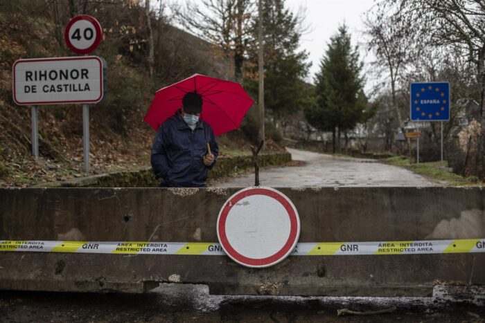 España prorroga los controles terrestres con Portugal hasta el 6 de abril