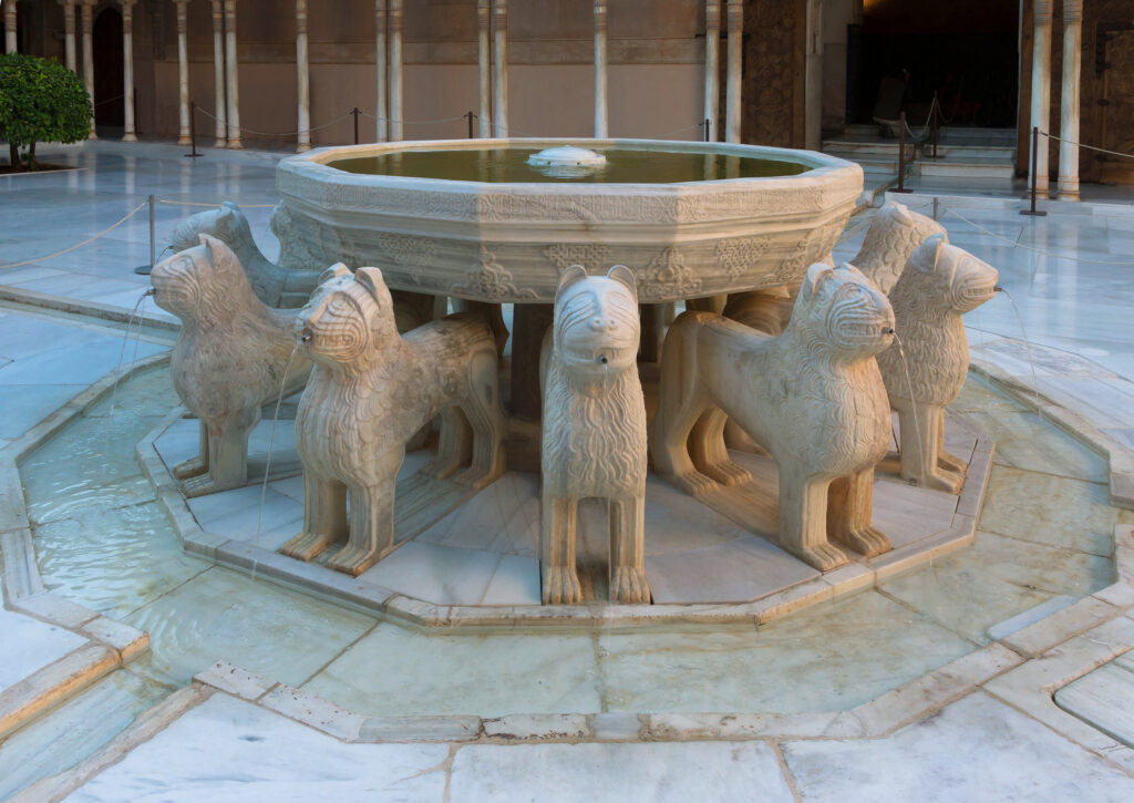 Fuente del Patio de los Leones de la Alhambra. 