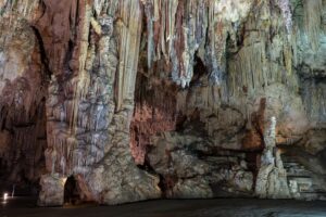 La Cueva de Nerja ofrece entrada gratuita a niños durante Semana Santa