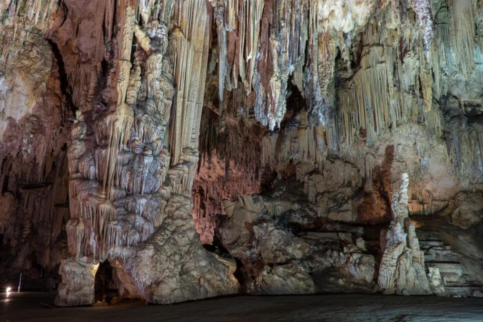 La Cueva de Nerja ofrece entrada gratuita a niños durante Semana Santa