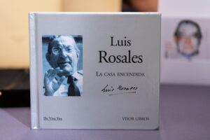 La Caja de las Letras del Instituto Cervantes recibe objetos del poeta granadino Luis Rosales