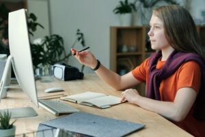 Empresa de telecomunicaciones cordobesa ofrece becas para garantizar la educación online