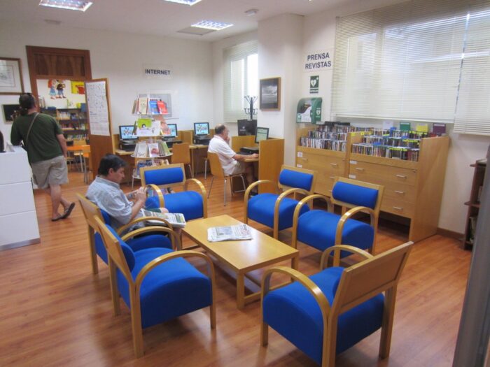 Las bibliotecas malagueñas rinden homenaje al escritor Pablo Aranda por el Día del Libro