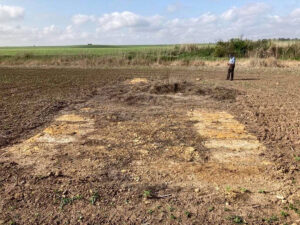 Descubren una posible infraestructura histórica junto a una vía pecuaria en Alcalá