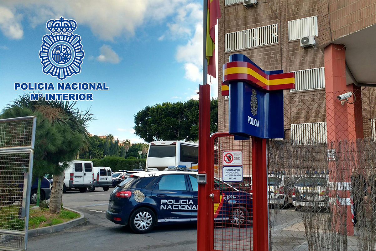 Arrestan a dos personas vinculadas con un tiroteo en un barrio de Almería