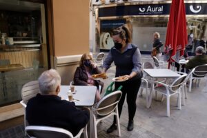 Hosteleros andaluces sitúan en el 60% la caída de facturación en Semana Santa