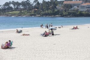 Mascarilla en playas y piscinas sí, pero para pasear