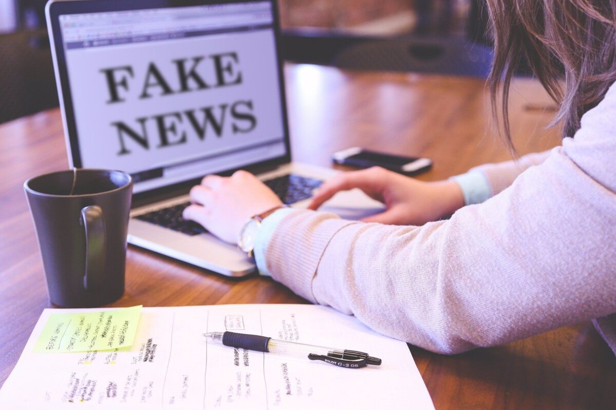 Desarrollan una aplicación para verificar 'fake news'