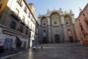 Granada reabrirá los monumentos turísticos de la Iglesia a partir del viernes