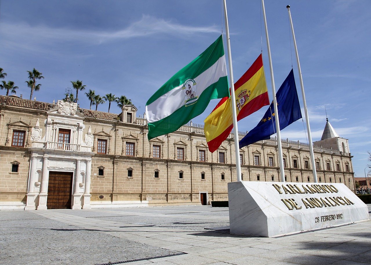 Andalucía plantea una reforma de la Ley de Salud para poder cerrar municipios