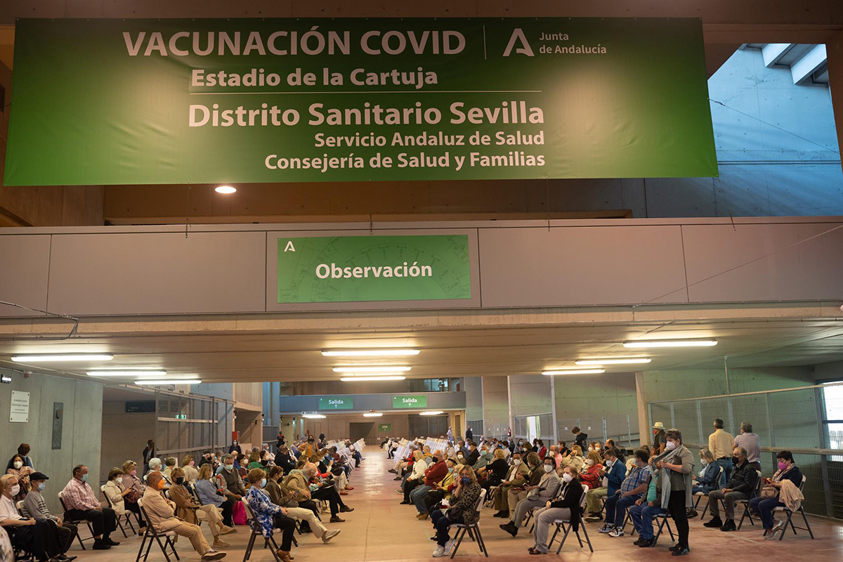 Comienza en Andalucía la vacunación de menores de 60 años