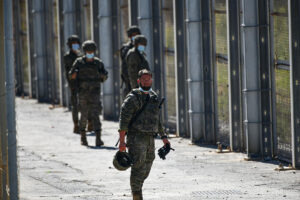 Cortan las entradas en Ceuta antes de localizar a migrantes por la ciudad