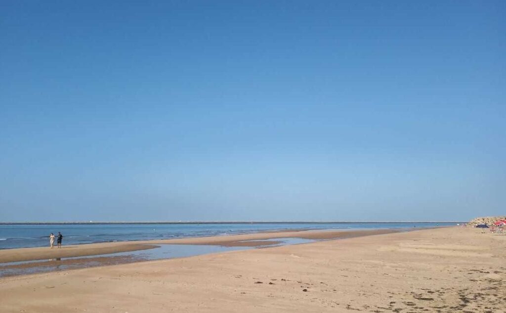 De luz y de sal: 9 playas de Huelva con bandera azul 2021 que tienes que conocer