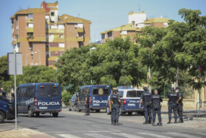 Investigan la muerte de un sin techo por una agresión en el Polígono Sur