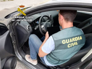 Concesionario de Lora vendía coches de segunda mano con el kilometraje trucado