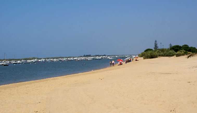 De luz y de sal: 9 playas de Huelva con bandera azul 2021 que tienes que conocer