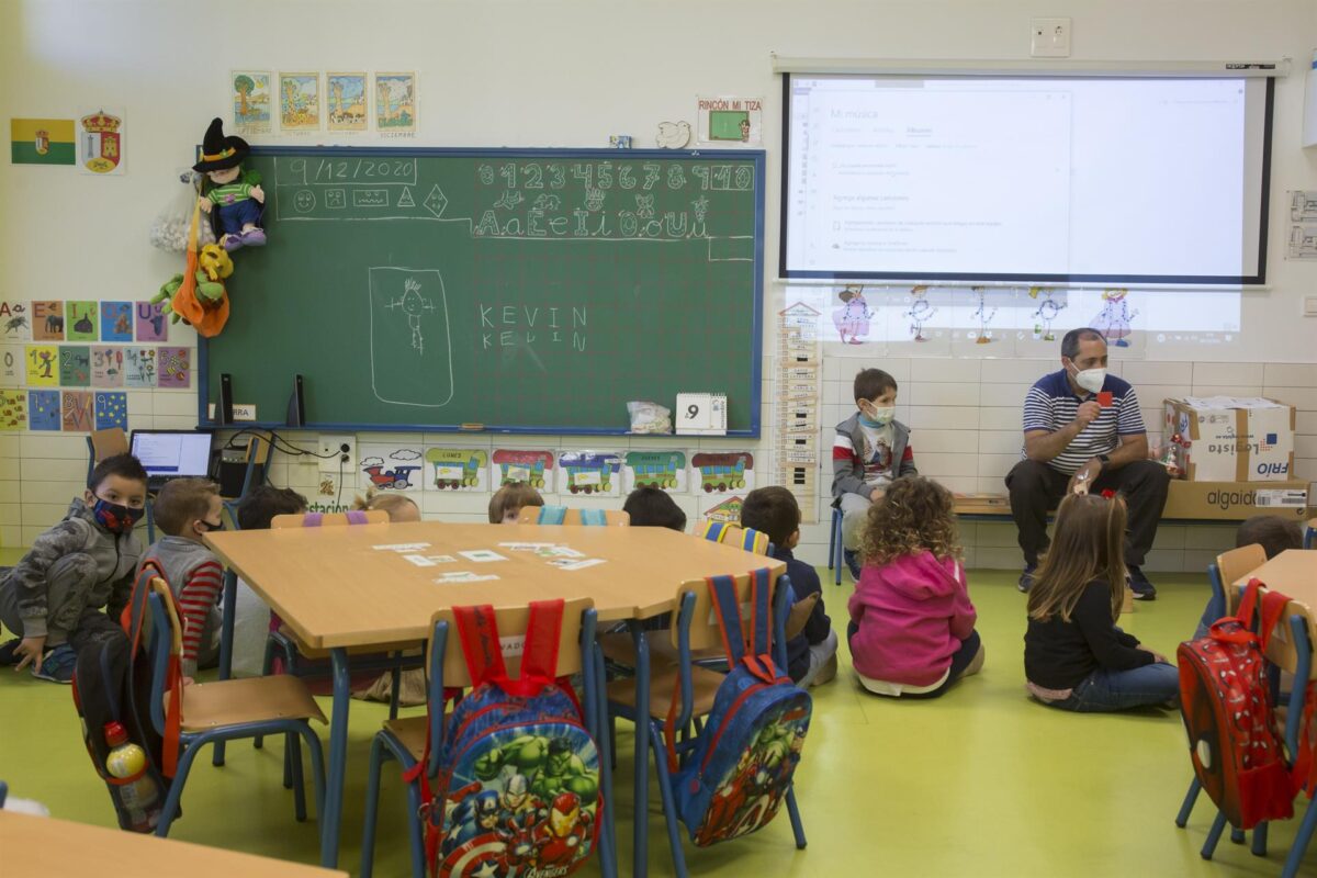 Andalucía aumenta la inversión en Educación para hacer frente al Covid