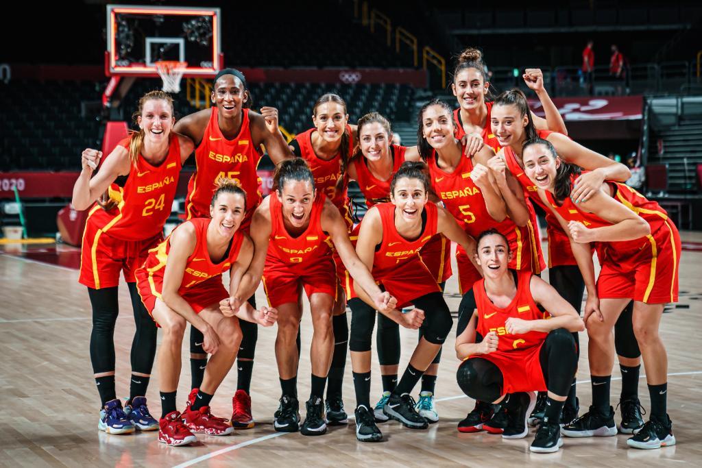 Victoria en el debut de la selección femenina de baloncesto en los JJ.OO.