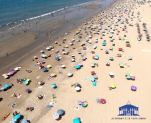 ¿Contagios en playas y piscinas? Recomendaciones para unas vacaciones seguras