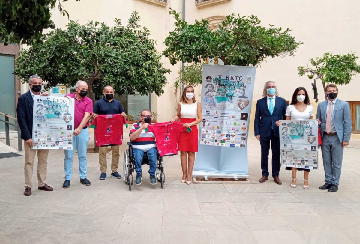 300 kilómetros solidarios en bici para el Hospital Torrecárdenas